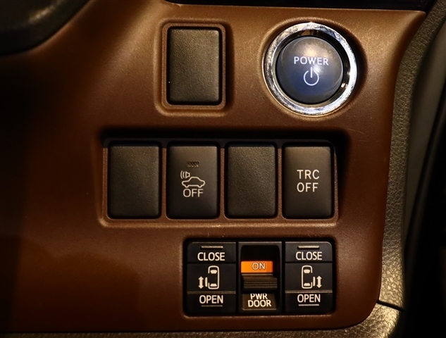 トヨタ エスクァイア　ハイブリッド １．８ ハイブリッド ＧＩ H27年 (関東) 99