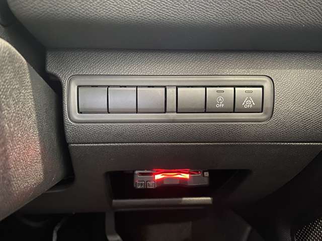 プジョー ３０８ アリュール R3年 (中国) 99