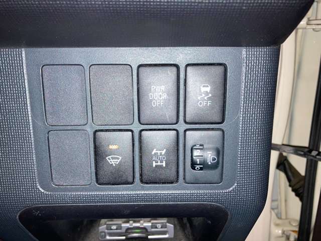 トヨタ ポルテ １．５ Ｆ ４ＷＤ H25年 (東北) 99