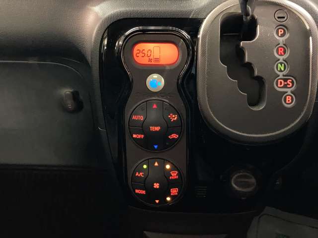 トヨタ ポルテ １．５ Ｆ ４ＷＤ H25年 (東北) 99