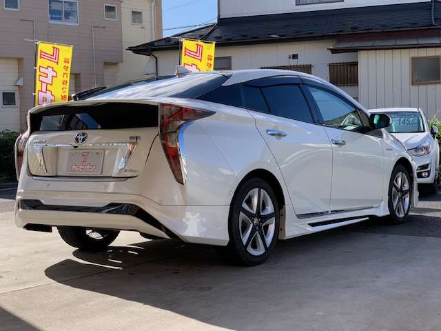 トヨタ プリウス １．８ Ａ プレミアム ツーリングセレクション Ｅ－ＦＯＵＲ ４ＷＤ H28年 (東北) 99