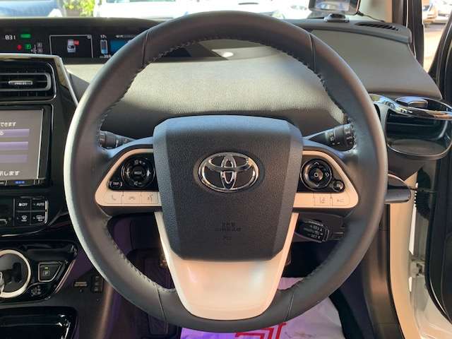 トヨタ プリウス １．８ Ａ プレミアム ツーリングセレクション Ｅ－ＦＯＵＲ ４ＷＤ H28年 (東北) 99