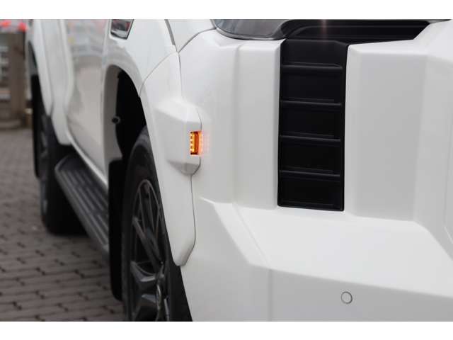 トヨタ ハイラックス ２．４ Ｚ ＧＲスポーツ ディーゼルターボ ４ＷＤ R5年 (東海) 99