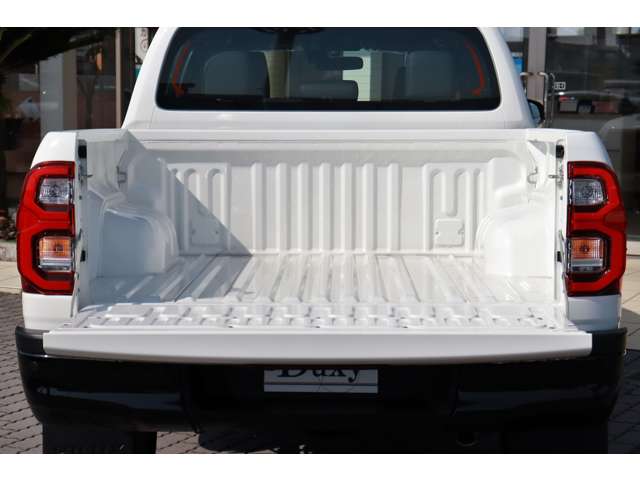 トヨタ ハイラックス ２．４ Ｚ ＧＲスポーツ ディーゼルターボ ４ＷＤ R5年 (東海) 99