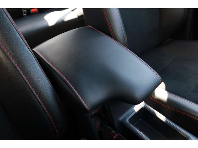 トヨタ ハイラックス ２．４ Ｚ ＧＲスポーツ ディーゼルターボ ４ＷＤ R5年 (東海) 99