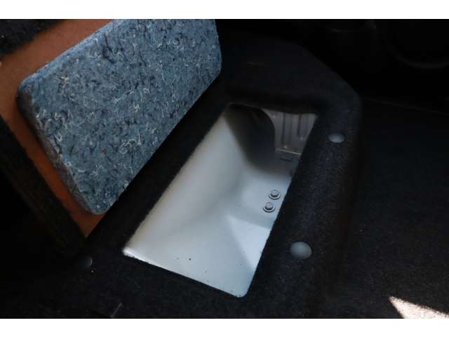 トヨタ ハイラックス ２．４ Ｚ ＧＲスポーツ ディーゼルターボ ４ＷＤ R5年 (東海) 99