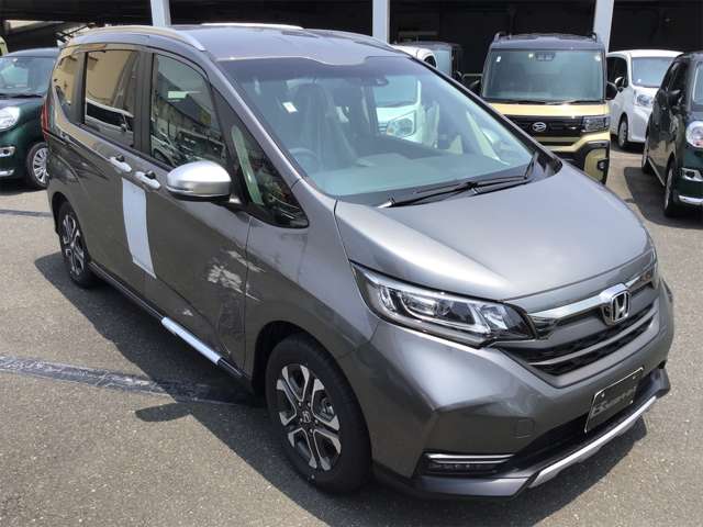 ホンダ フリード　ハイブリッド １．５ ハイブリッド クロスター R5年 (近畿) 99