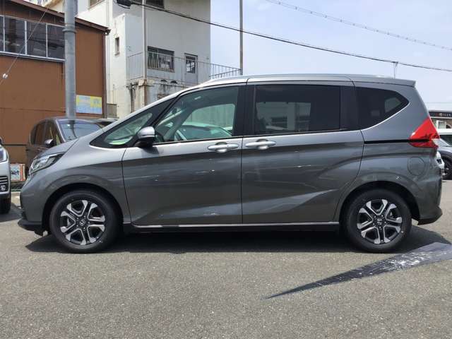 ホンダ フリード　ハイブリッド １．５ ハイブリッド クロスター R5年 (近畿) 99