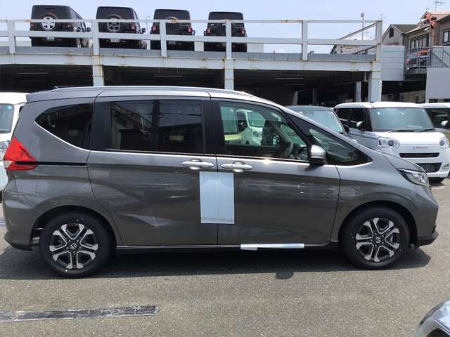 ホンダ フリード　ハイブリッド １．５ ハイブリッド クロスター R5年 (近畿) 99