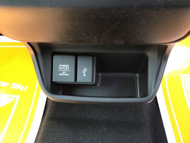 ホンダ フリード　ハイブリッド １．５ ハイブリッド クロスター R5年 (近畿) 99