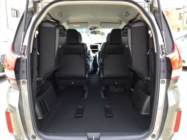 ホンダ フリード　ハイブリッド １．５ ハイブリッド クロスター R5年 (近畿) 99