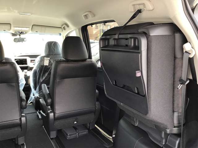 ホンダ フリード　ハイブリッド １．５ ハイブリッド クロスター R5年 (近畿) 99