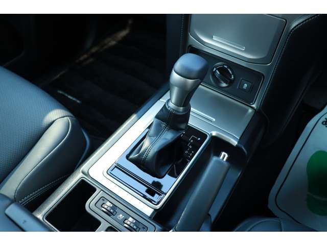 トヨタ ランドクルーザープラド ２．７ ＴＸ Ｌパッケージ マットブラック エディション ４ＷＤ R5年 (東海) 99