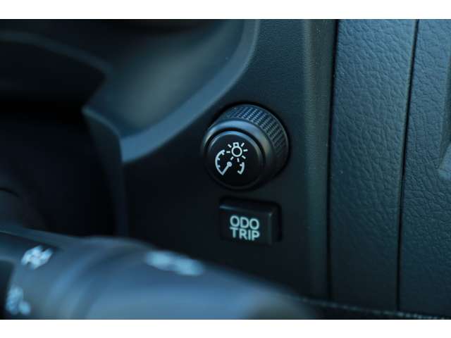 トヨタ ランドクルーザープラド ２．７ ＴＸ Ｌパッケージ マットブラック エディション ４ＷＤ R5年 (東海) 99