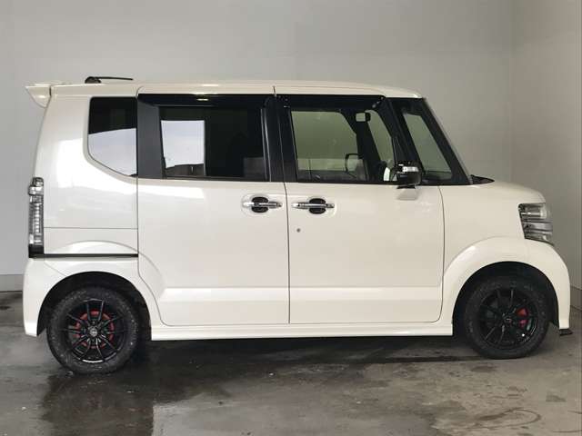 ホンダ Ｎ　ＢＯＸ ６６０ カスタムＧ ターボＳＳパッケージ ブラックスタイル４ＷＤ H29年 (北海道) 99