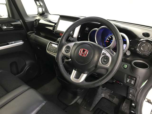 ホンダ Ｎ　ＢＯＸ ６６０ カスタムＧ ターボＳＳパッケージ ブラックスタイル４ＷＤ H29年 (北海道) 99