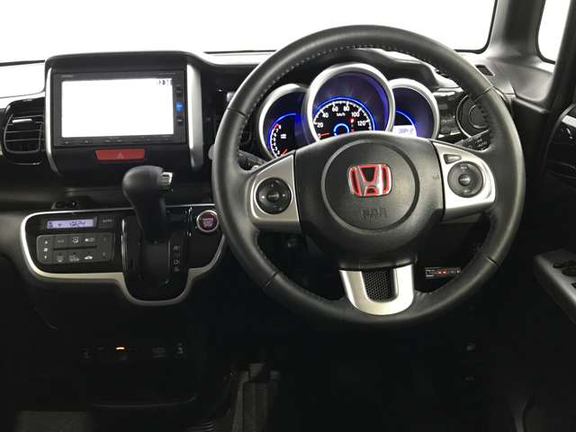 ホンダ Ｎ　ＢＯＸ ６６０ カスタムＧ ターボＳＳパッケージ ブラックスタイル４ＷＤ H29年 (北海道) 99