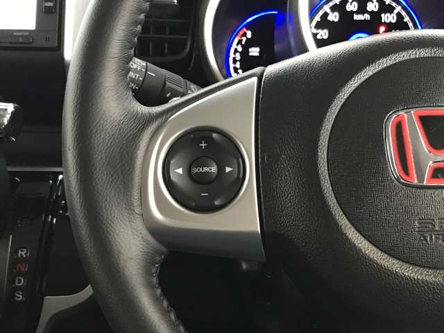 ホンダ Ｎ　ＢＯＸ ６６０ カスタムＧ ターボＳＳパッケージ ブラックスタイル４ＷＤ H29年 (北海道) 99