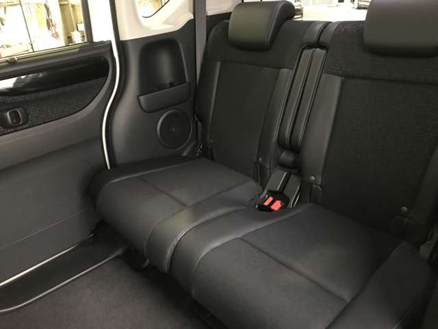 ホンダ Ｎ　ＢＯＸ ６６０ カスタムＧ ターボＳＳパッケージ ブラックスタイル４ＷＤ H29年 (北海道) 99