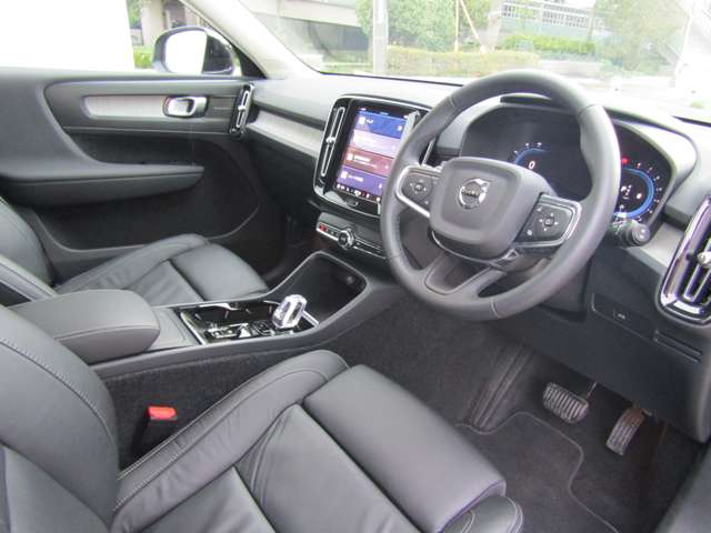 ボルボ ＸＣ４０ アルティメット Ｂ４ ＡＷＤ ４ＷＤ R5年 (関東) 99