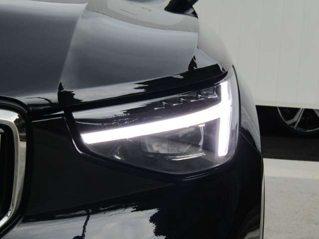 ボルボ ＸＣ４０ アルティメット Ｂ４ ＡＷＤ ４ＷＤ R5年 (関東) 99