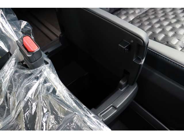 トヨタ ヴォクシー ２．０ Ｓ－Ｚ R5年 (東海) 99