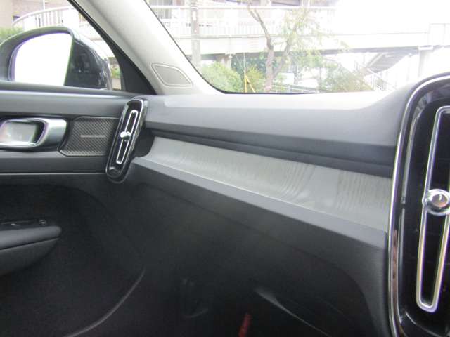 ボルボ ＸＣ４０ アルティメット Ｂ４ ＡＷＤ ４ＷＤ R4年 (関東) 99