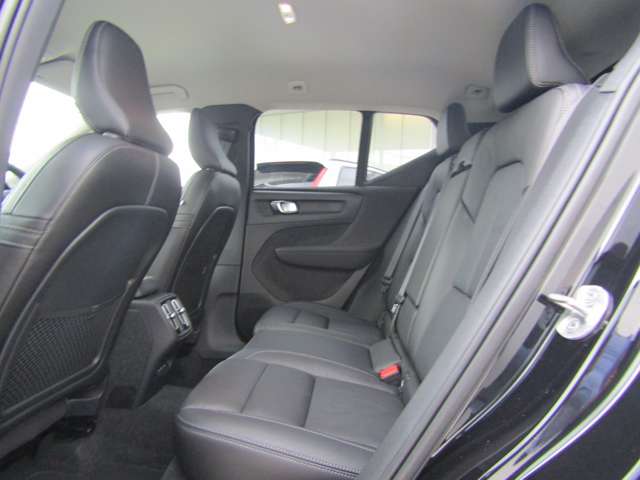 ボルボ ＸＣ４０ アルティメット Ｂ４ ＡＷＤ ４ＷＤ R4年 (関東) 99