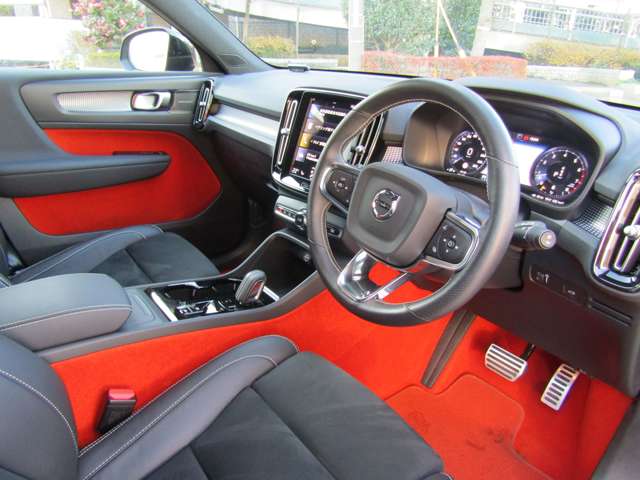 ボルボ ＸＣ４０ Ｂ４ ＡＷＤ Ｒデザイン ４ＷＤ R3年 (関東) 99