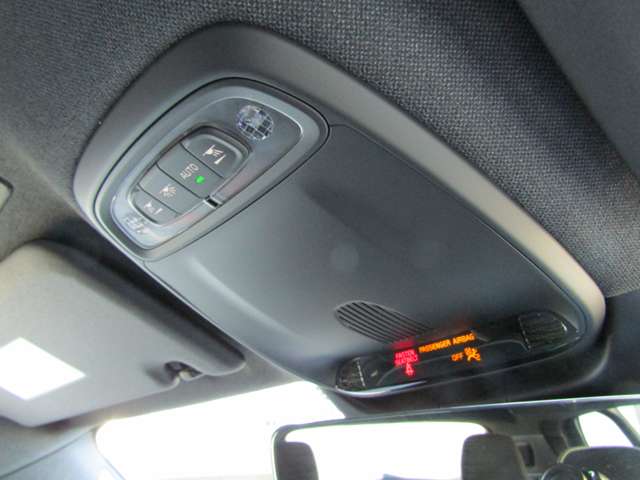 ボルボ ＸＣ４０ Ｂ４ ＡＷＤ Ｒデザイン ４ＷＤ R3年 (関東) 99