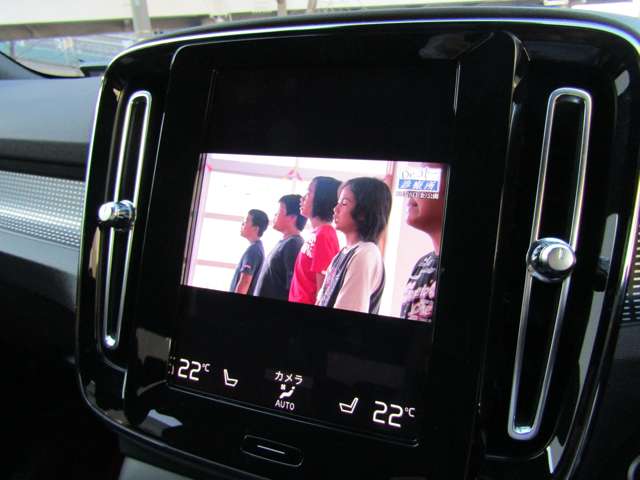 ボルボ ＸＣ４０ Ｂ４ ＡＷＤ Ｒデザイン ４ＷＤ R3年 (関東) 99