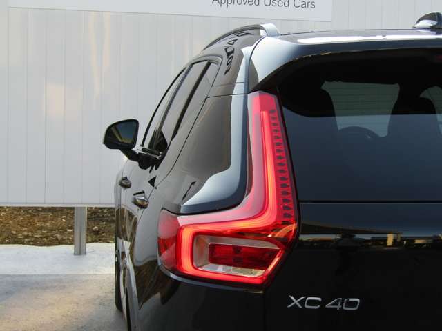 ボルボ ＸＣ４０ Ｂ４ ＡＷＤ Ｒデザイン ４ＷＤ R3年 (関東) 99