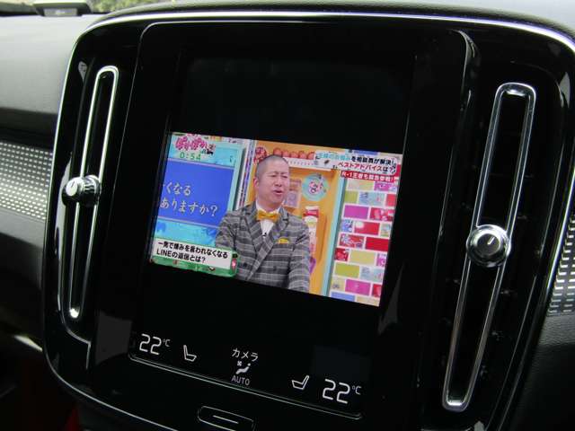 ボルボ ＸＣ４０ Ｔ４ ＡＷＤ Ｒデザイン ４ＷＤ R2年 (関東) 99