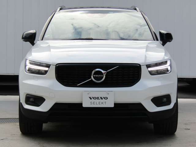 ボルボ ＸＣ４０ Ｔ４ ＡＷＤ Ｒデザイン ４ＷＤ R2年 (関東) 99