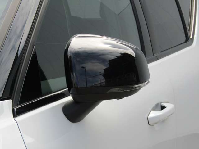 ボルボ ＸＣ４０ Ｔ４ ＡＷＤ Ｒデザイン ４ＷＤ R2年 (関東) 99