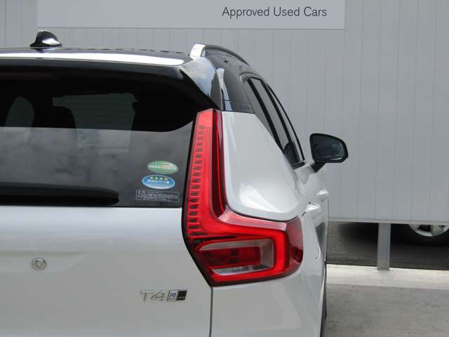 ボルボ ＸＣ４０ Ｔ４ ＡＷＤ Ｒデザイン ４ＷＤ R2年 (関東) 99