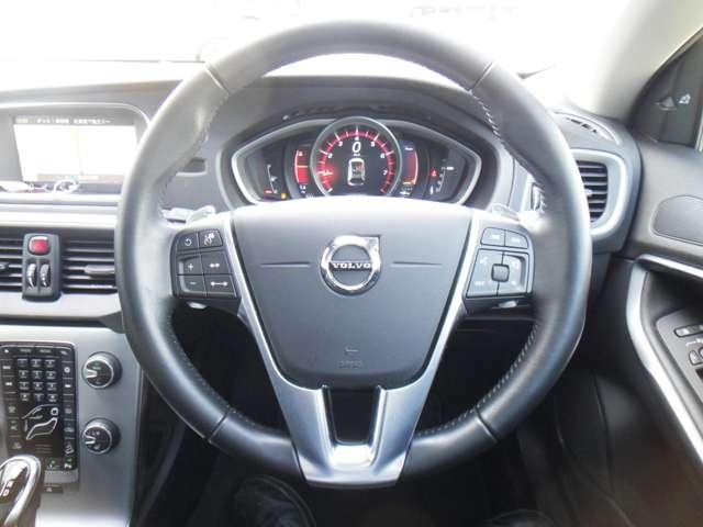 ボルボ Ｖ４０クロスカントリー Ｔ５ ＡＷＤ サマム ４ＷＤ H29年 (東北) 99