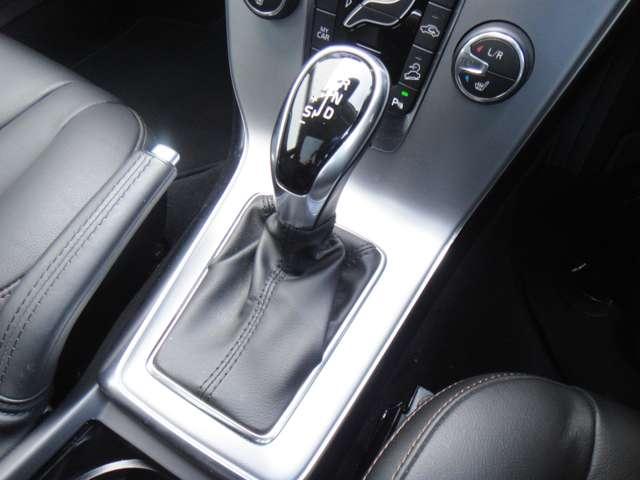 ボルボ Ｖ４０クロスカントリー Ｔ５ ＡＷＤ サマム ４ＷＤ H29年 (東北) 99