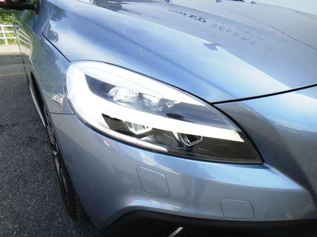 ボルボ Ｖ４０クロスカントリー Ｔ５ ＡＷＤ サマム ４ＷＤ H29年 (東北) 99