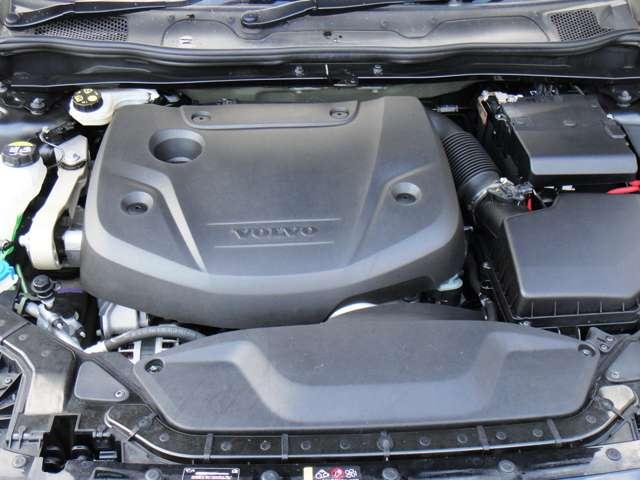 ボルボ Ｖ４０クロスカントリー Ｔ５ ＡＷＤ サマム ４ＷＤ H29年 (東北) 99