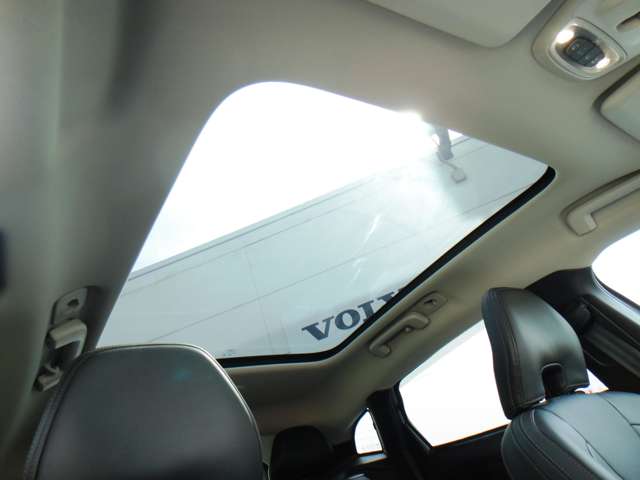 ボルボ Ｖ４０クロスカントリー Ｔ５ ＡＷＤ サマム ４ＷＤ H29年 (東北) 99