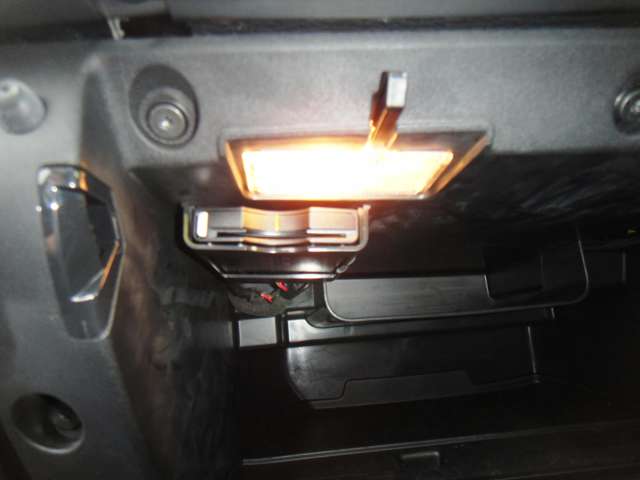 ボルボ Ｖ４０クロスカントリー Ｔ５ ＡＷＤ サマム ４ＷＤ H29年 (東北) 99