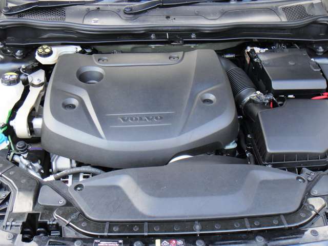 ボルボ Ｖ４０クロスカントリー Ｔ５ ＡＷＤ サマム ４ＷＤ H29年 (東北) 99