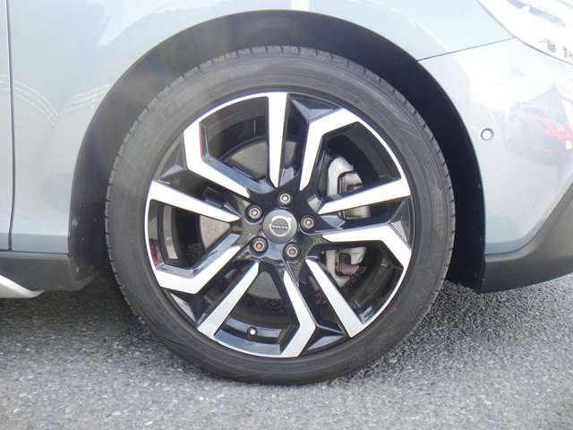 ボルボ Ｖ４０クロスカントリー Ｔ５ ＡＷＤ サマム ４ＷＤ H29年 (東北) 99