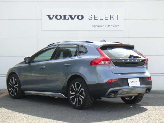 ボルボ Ｖ４０クロスカントリー Ｔ５ ＡＷＤ サマム ４ＷＤ H29年 (東北) 99