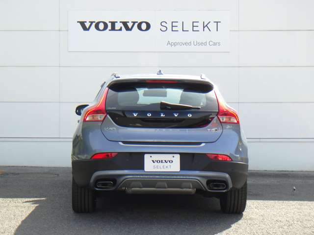 ボルボ Ｖ４０クロスカントリー Ｔ５ ＡＷＤ サマム ４ＷＤ H29年 (東北) 99