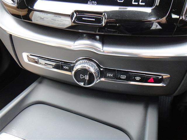 ボルボ ＸＣ６０ Ｄ４ ＡＷＤ モメンタム ディーゼルターボ ４ＷＤ H30年 (東北) 99