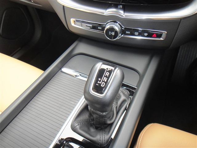 ボルボ ＸＣ６０ Ｄ４ ＡＷＤ モメンタム ディーゼルターボ ４ＷＤ H30年 (東北) 99