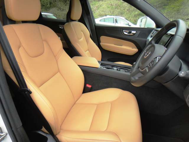 ボルボ ＸＣ６０ Ｄ４ ＡＷＤ モメンタム ディーゼルターボ ４ＷＤ H30年 (東北) 99