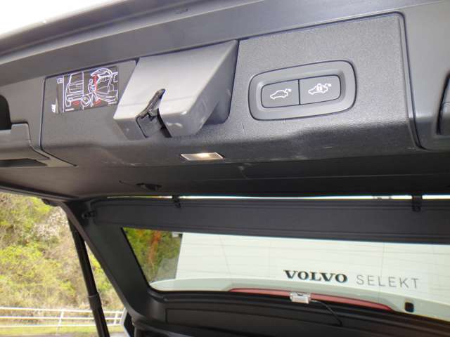 ボルボ ＸＣ６０ Ｄ４ ＡＷＤ モメンタム ディーゼルターボ ４ＷＤ H30年 (東北) 99